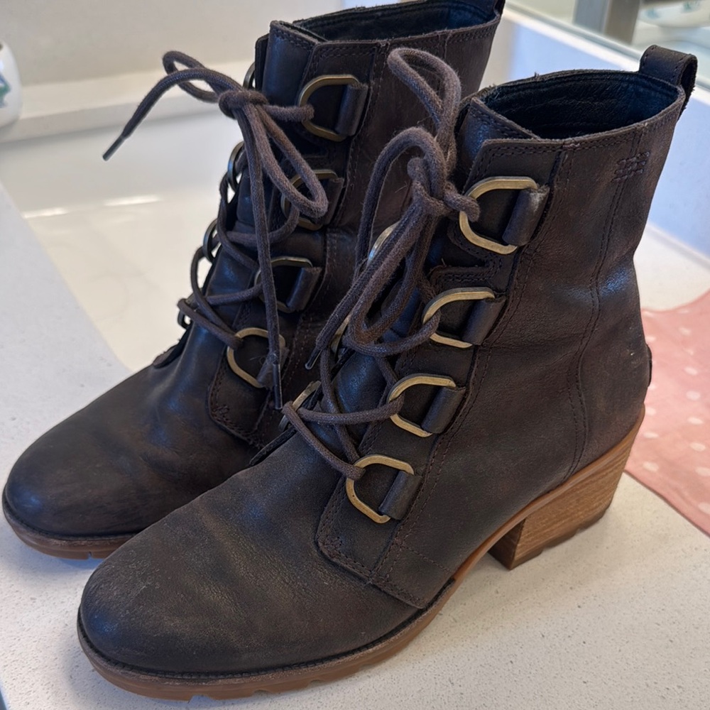 Sorel Women's Brown Lace-Up Ankle Boots size9